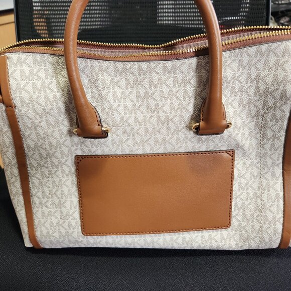 NWT Michael Kors Carine Lg Satchel - Picture 2 of 5